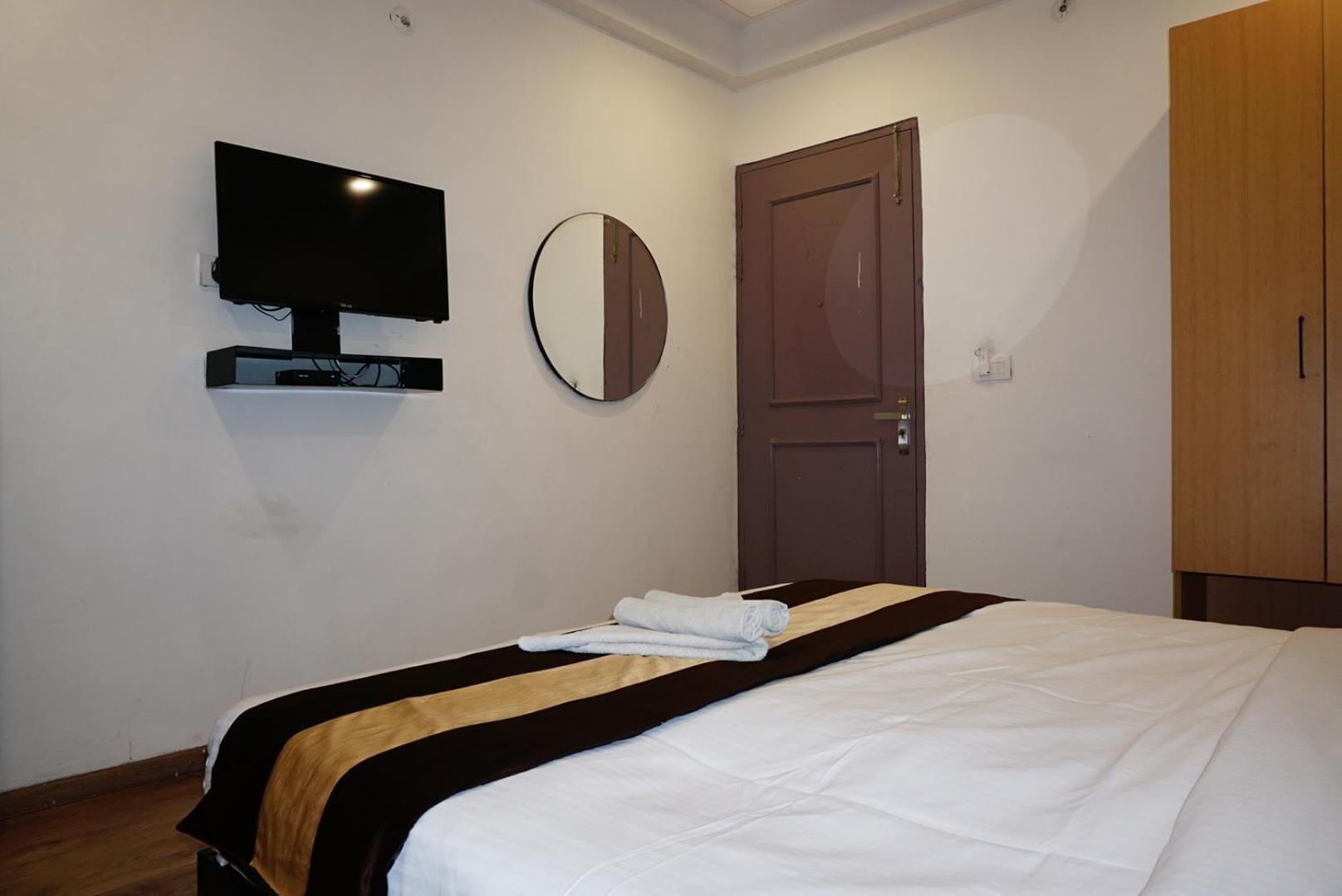 Tipsyy Inn 018 Gurgaon Zewnętrze zdjęcie